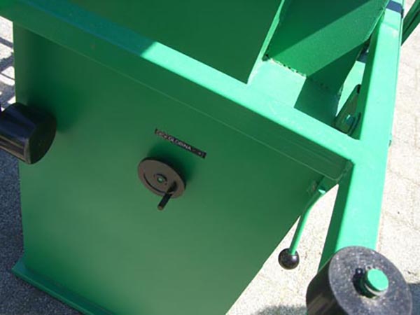 Настройка ширины пилы