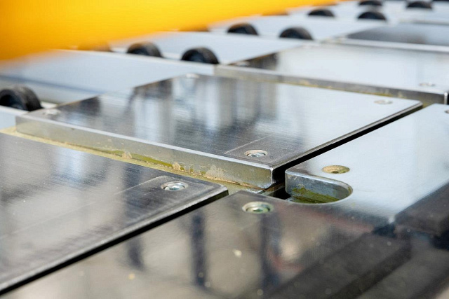 ������� ����� � �������� ��������� Falit WPS933