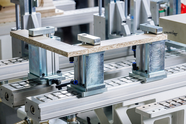 ���������� �������������� ������ QUADRO TEOS Z-1000 ATC 2+1 � ATC (ONE HITECO)