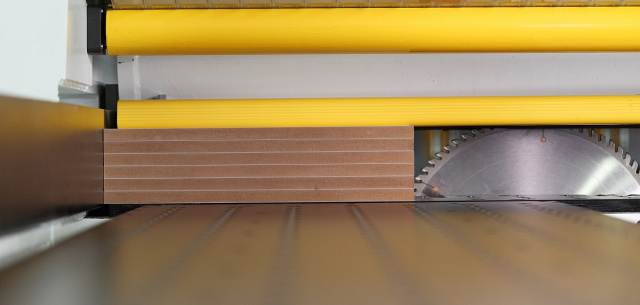 ������� ��������-����������� ����� � ��� Filato NZH 3318