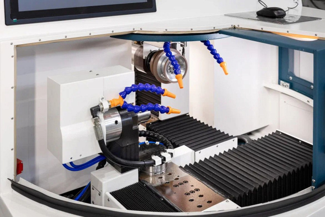 ���������� �������� ������ � ��� IRONMAC TURBO 5-AXIS