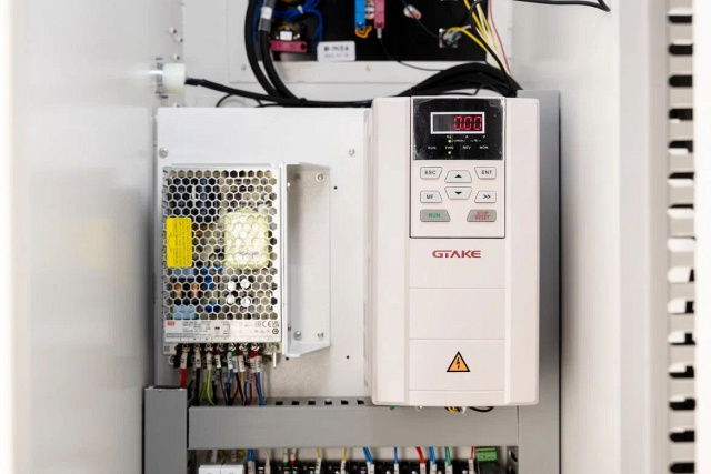 ���������� �������� ������ � ��� IRONMAC TURBO 5-AXIS