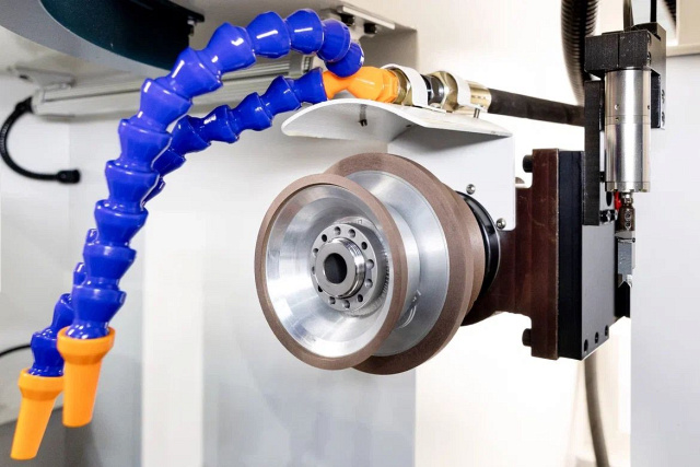 ���������� �������� ������ � ��� IRONMAC TURBO 5-AXIS