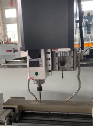 ��������� ������ ��� � ����� ���������� � ���������� ������������ QUADRO ALUMIL TM 3000-2�