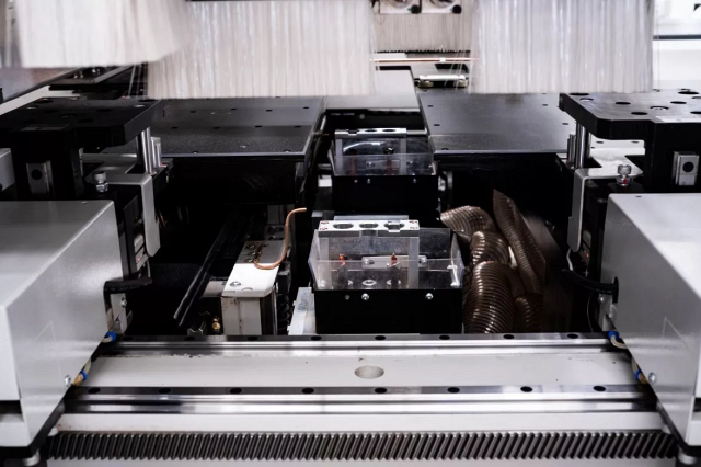 �������������� ����������-����������� ����� � ��� Beaver SWIFT MEGA 6HE