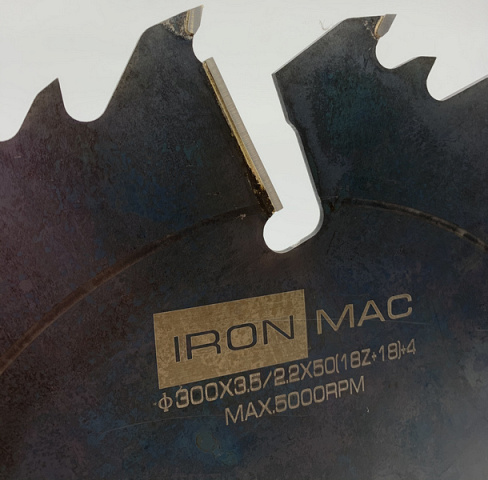   IRONMAC  ,  400