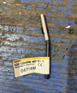 ������ OMRON E2E-C04SR8-WC-B1-1 PNP NO 12-24 VDC