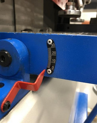 ���������� ������ c ��� ��� ��������� ���� QUADRO YRT-100 CNC