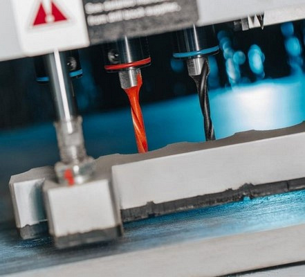 ������������������ ����������-����������� ������ Excitech Drilling Cell 2 � 1