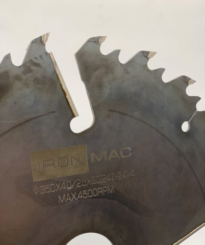   IRONMAC  ,  400