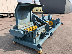      BRUKS RR-700 