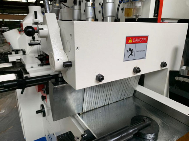 ���������������� ������ � ������� ����� 18,5 ��� QUADRO 521 SAW