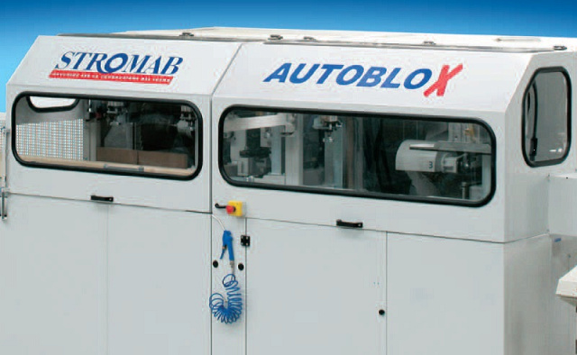 ������ � ��� ��� ��������� ������������� ����� Stromab Auto Blox