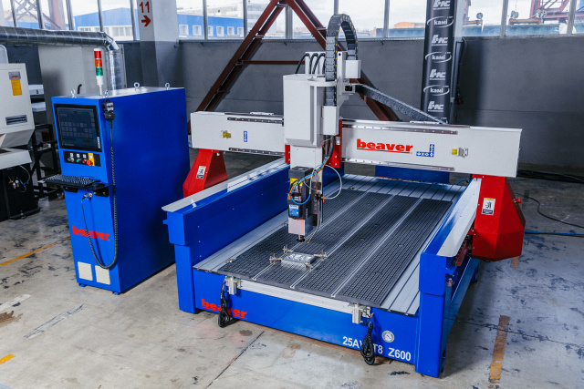 ��������� ������ � ��� Beaver 25AVLT8-Z600-RD