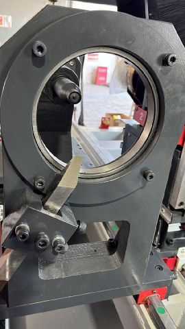 �������� ����� � ��� � ������������� ��������� Beaver 12D4 AUTO AT