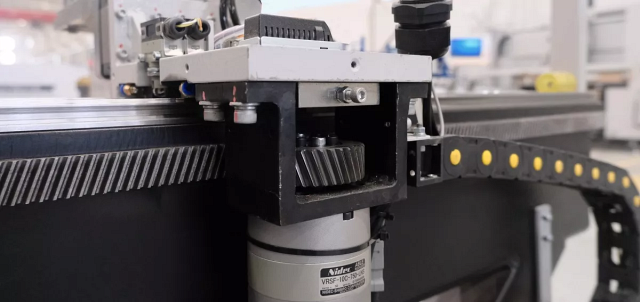 �������������� ����������-����������� ����� � ��� Beaver SWIFT MEGA 6HE