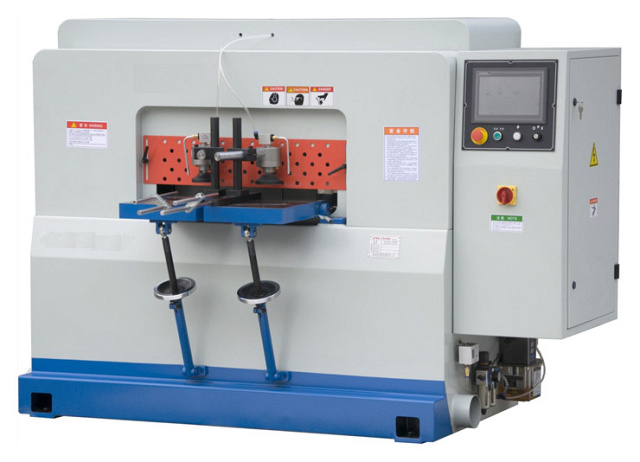���������� ������ c ��� ��� ��������� ���� QUADRO YRT-100 CNC