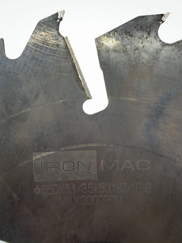   IRONMAC  ,  200