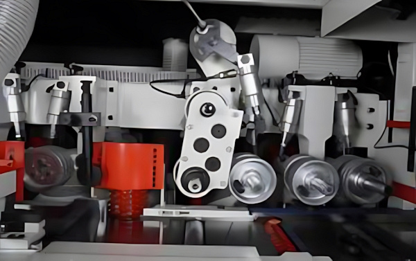 ���������������� ���������-��������� ������ QUADRO 623 PRO