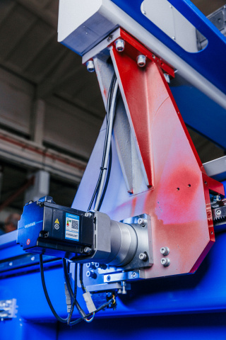 ��������� ������ � ��� Beaver 25AVLT8-Z600-RD