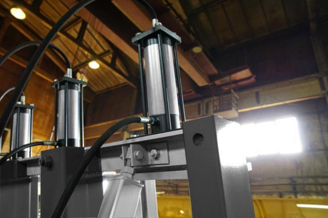 ������ �������������� ��� ����� IRONMAC Press 150/HM
