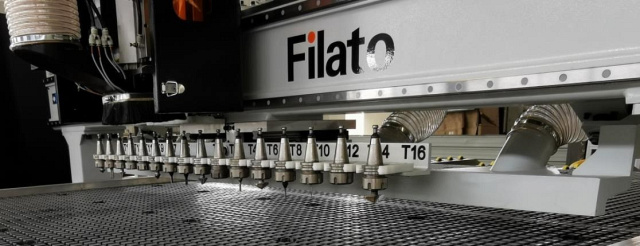 ��������� �������������� ����� � ��� � �������������� ������ ����������� Filato RS 2028 Lab � RS 2028 DJ Lab