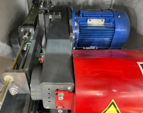 ������ ��� ������� ����� IRONMAC BLOX 4x4-200 � ����������� �����