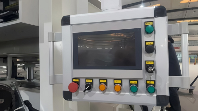 �������������� �������������� ������� ����� � �������� �������� Vario Press SC VP 30-140/1