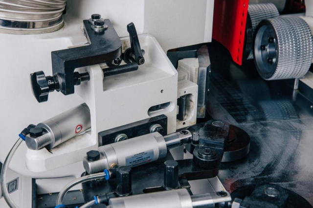 ���������������� ���������-��������� ������ QUADRO 723 High Speed SAW