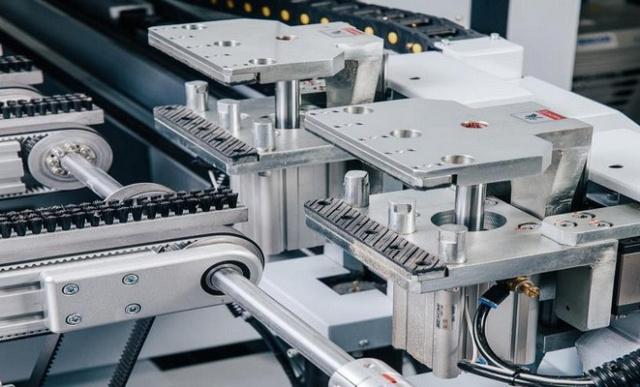 ������������������ ����������-����������� ������ Excitech Drilling Cell 2 � 1