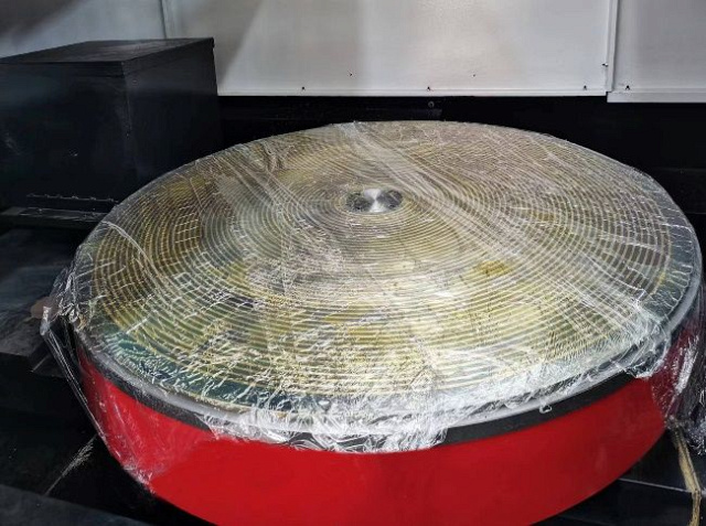 ������������������ ������ � ������� ������ Univeq 50�NC