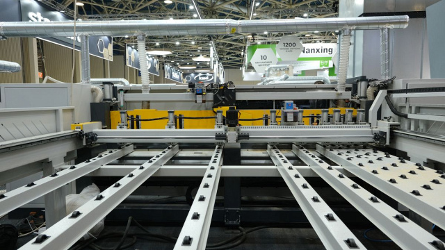 ��������-����������� ����� � ��� EXCITECH EP 290